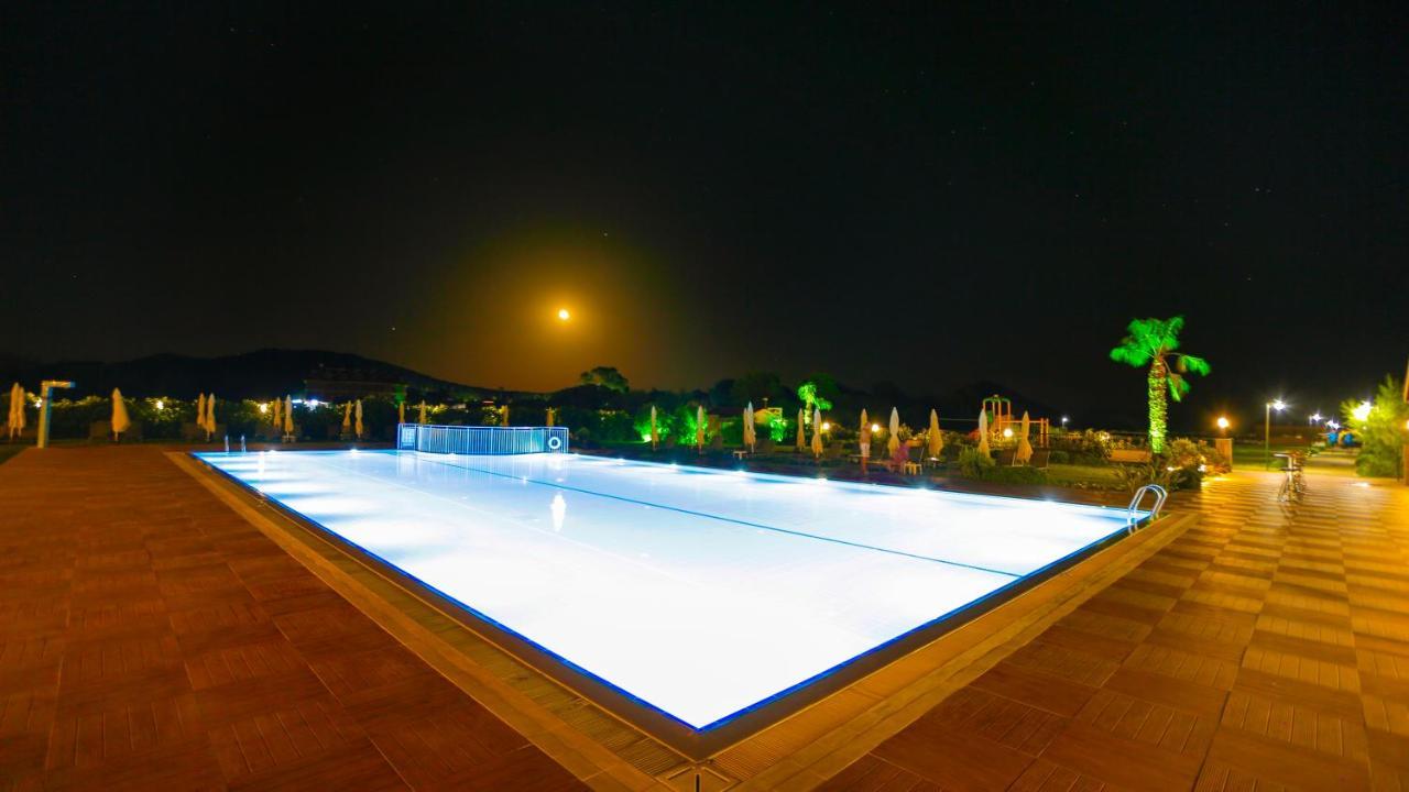 דטקה Acroter Hotel Spa מראה חיצוני תמונה