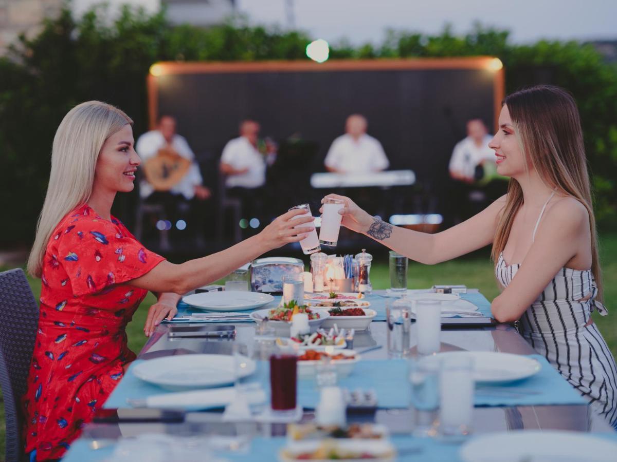 דטקה Acroter Hotel Spa מראה חיצוני תמונה