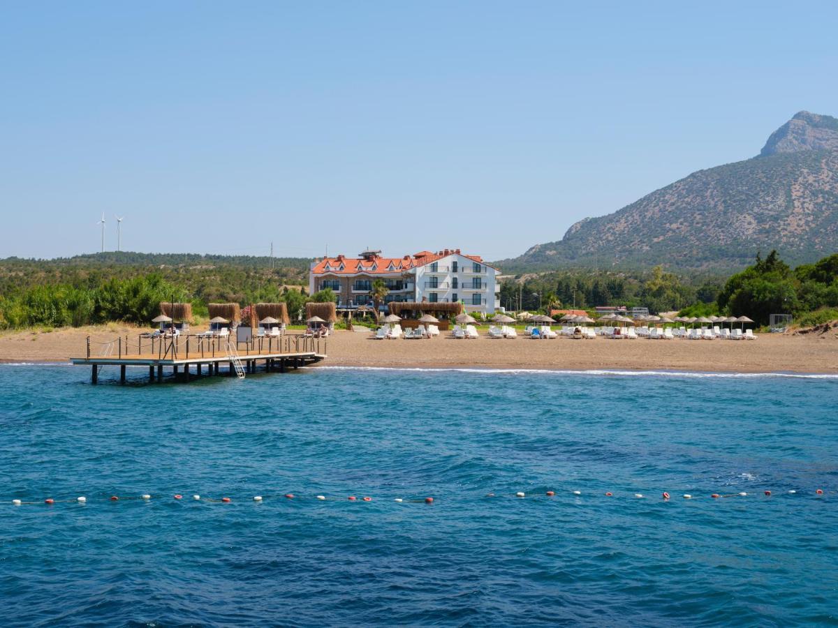 דטקה Acroter Hotel Spa מראה חיצוני תמונה