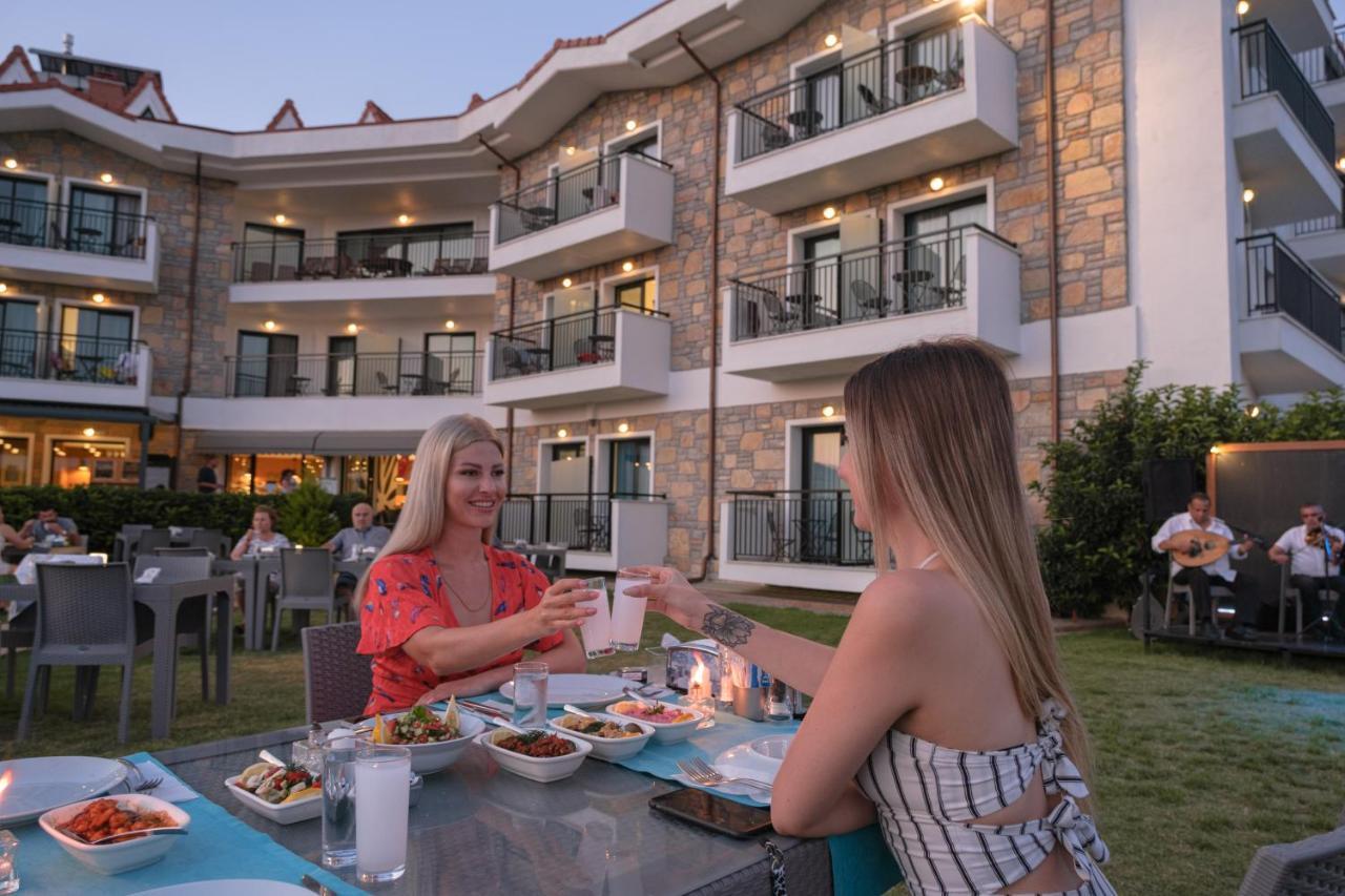 דטקה Acroter Hotel Spa מראה חיצוני תמונה