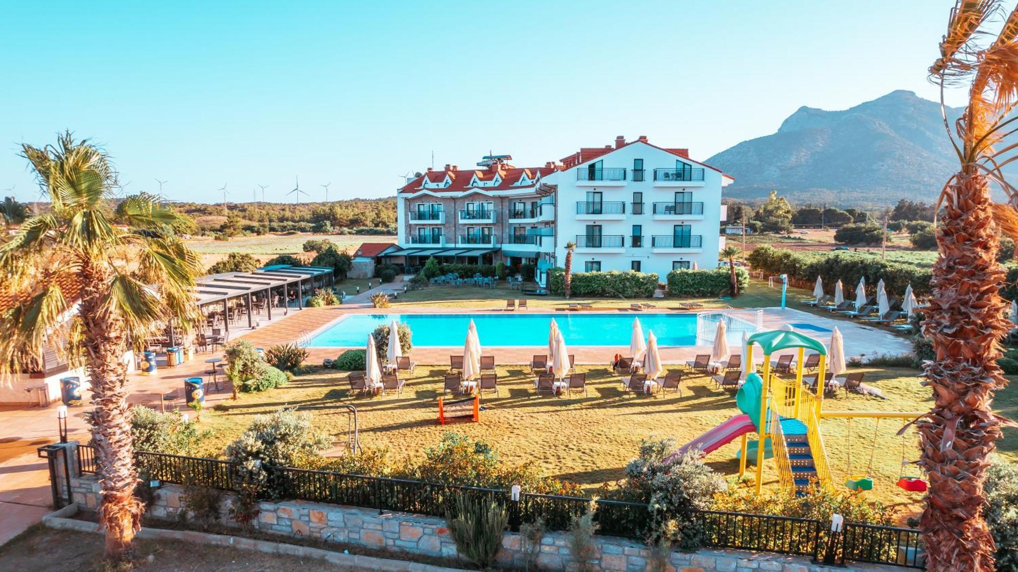 דטקה Acroter Hotel Spa מראה חיצוני תמונה