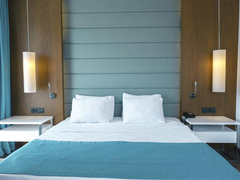 דטקה Acroter Hotel Spa מראה חיצוני תמונה