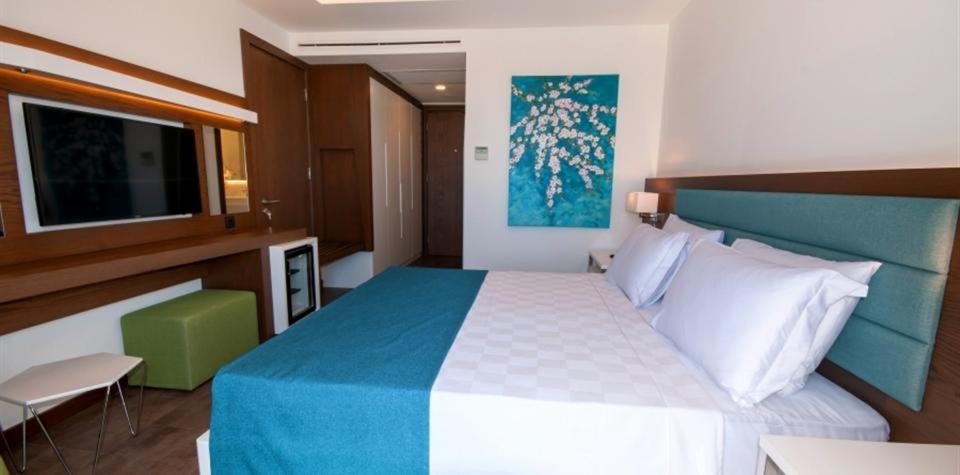 דטקה Acroter Hotel Spa מראה חיצוני תמונה
